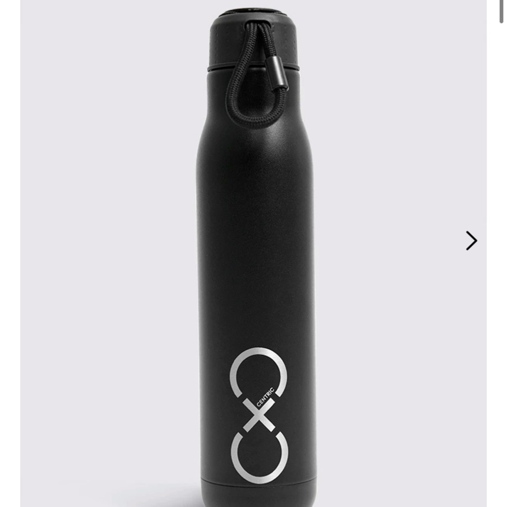 Centric Stay Cool Bottle 25oz - NWT - BLACK